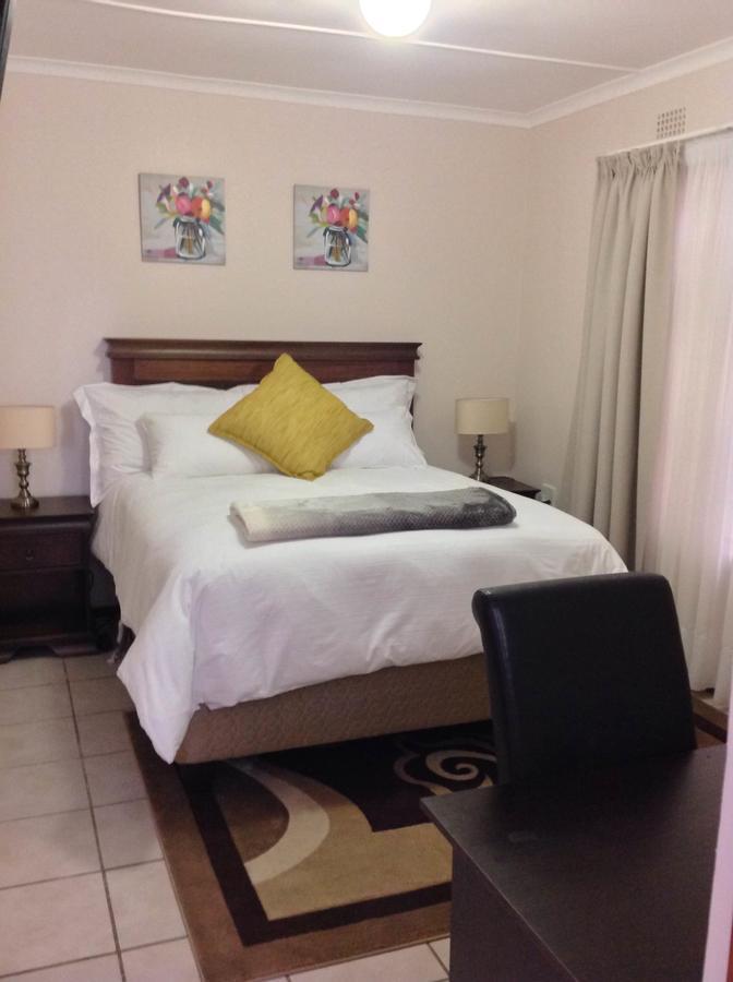 Vinolux Guest House Umtata Zewnętrze zdjęcie